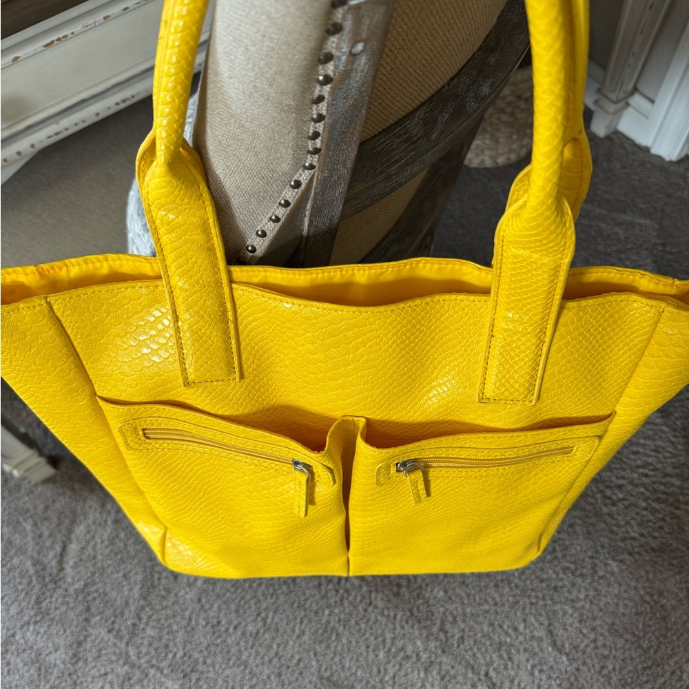 Neiman Marcus faux snakeskin tote bag yellow 14” - Picture 5 of 5